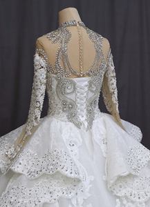 Robe de mariée moderne sur mesure pour la mariée, col montant, manches longues, dentelle perlée, fleurs en cristal, traîne cathédrale, coupe princesse - Product Image 4