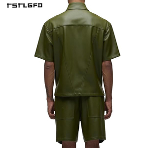 Ensemble short en similicuir sur mesure OEM vert olive avec chemise zippée oversize pour homme et ensemble de tenue en cuir PU mat de luxe - Product Image 6