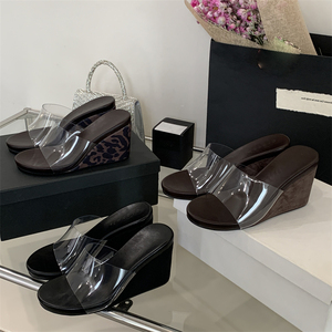 Pantuflas Casuales Elegantes de Nuevo Estilo 2025 para Mujer, Cómodas, con Tacón de Cuña, Aumentan la Altura, Transpirables, para Uso en Exteriores en Verano - Product Image 4