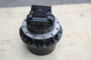 Moteur de translation final TM09 GM09 pour excavatrices PC60-2, PC60-3, PC60-5, PC60-7, PC75, PC80-3, PC80MR-3 - Pièces détachées pour excavatrices - Product Image 1