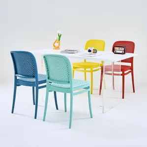 공장 도매 다채로운 쌓을 수있는 플라스틱 식당 의자 레저 지역 협상 의자