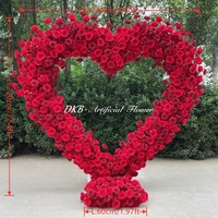 Décoration de demande en mariage, arche de mariage en forme de cœur, arche de roses en forme de cœur, fleurs pour demande en mariage, fleurs en forme de cœur pour mariage