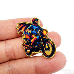 Épingles à revers personnalisées en métal de haute qualité, imprimées en UV, badges personnalisés, dessins animés, boissons, distributeurs automatiques de bière - Product Image 3