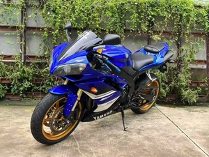 Motos d'occasion <span class=keywords><strong>Yamaha</strong></span> R1, <span class=keywords><strong>1000cc</strong></span>, à essence, <span class=keywords><strong>moto</strong></span> sportive, <span class=keywords><strong>moto</strong></span> de course, <span class=keywords><strong>moto</strong></span> de rue - Product Image 5