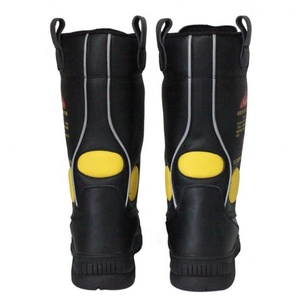 Bottes ignifuges de style américain pour pompiers, couvre-chaussures de sécurité incendie pour la protection personnelle - Product Image 1