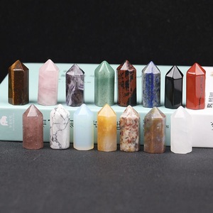 Vente en gros : Mini tour de cristal de quartz naturel, <span class=keywords><strong>pierre</strong></span> semi-<span class=keywords><strong>précieuse</strong></span> de guérison, décoration gravée authentique - Product Image 5