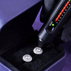 Pendientes de tuerca de racimo de Halo doble para hombre de 11MM, moissanita ostentosa de Color GRA D con probador de diamantes de Plata de Ley 925 - Product Image 4