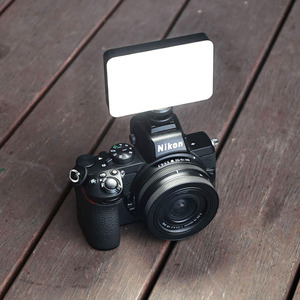Mini lampe vidéo LED portable avec charge USB pour téléphone, appareil photo, photographie, utilisation en extérieur - Product Image 3