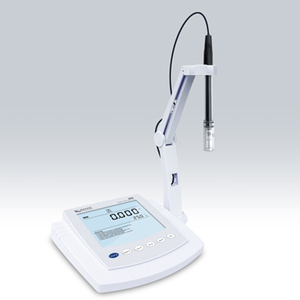 Instrument de laboratoire professionnel, conductimètre de table TDS et salinité avec étalonnage de 1 à 5 points - Product Image 2
