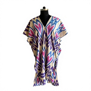 Túnica Kaftan Étnica de Seda con Estampado Ikat Geométrico Multicolor, Estilo Bohemio, Talla 6XL, para Verano - Product Image 2