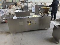 Machine à diviser et à arrondir la pâte entièrement automatique avec moteur, capacité de 100 à 200 kg/h pour boulangerie