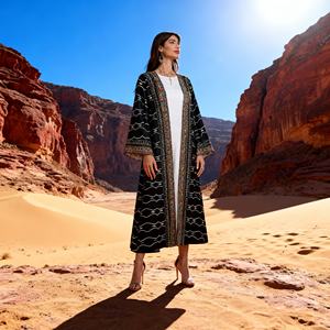 Robe Abaya de Luxe en Polyester Imprimée avec Strass Thermocollants pour Femmes Musulmanes – Vente en Gros Personnalisée - Product Image 2