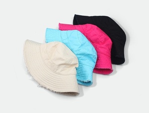 Sombreros de cubo de ala ancha para mujer, primavera-verano 2025, lavados al agua, con borde de piel y cuerda colgante, protección solar, ideales para vacaciones. - Product Image 5