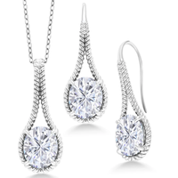 Ensemble de bijoux en argent sterling 925 avec pendentif boucles d'oreilles pendantes et collier, orné d'un diamant Moissanite taille émeraude couleur D et d'un halo de diamants, avec chaîne en câble