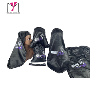 Cheveux longs et larges tressés avec logo de luxe personnalisé bonnets pour femmes et foulard pour dormir en satin et soie pour cheveux - Product Image 3