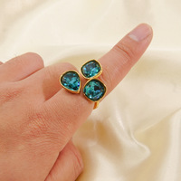Anillo de Acero Inoxidable con Diamantes Azules, Verdes y Rojos, Recubrimiento de Oro de 14K, Estilo Abierto, Forma de Gota de Agua