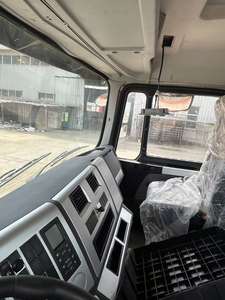 Camión Tractor SHACMAN F3000 6x4, Weichai 380HP, Volante a la Derecha, Asiento con Suspensión Neumática Trasera para Logística de Carga Rentable - Product Image 2