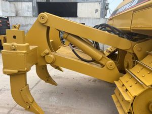 Topadora de orugas CAT D7R de segunda mano con desgarrador de un solo diente, bulldozer Caterpillar duradero para movimiento de tierras en la construcción de canteras - Product Image 4