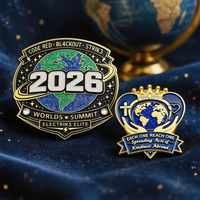 Écusson/Pin's de revers en époxy avec emblème lumineux en poudre scintillante, design Terre, pour le Sommet mondial 2026