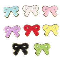 Reuners Patch en tissu chenille brodé 3D personnalisé avec sequins en forme de cœur, couleur personnalisée, style à coudre pour jeans, chemises, vêtements