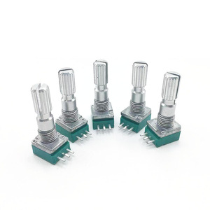 Potentiomètre rotatif simple, double, triple, quadruple RD915N 9 mm pour le contrôle audio, la réglure, l'intensité et la régulation de la vitesse - Product Image 5
