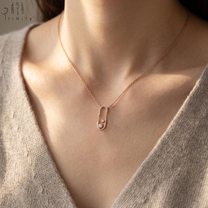 Collar con Colgante de Diamantes Naturales Reales en Oro Rosa Sólido de 18K, Joyería Moderna Art Deco de Alta Calidad para Exportación al por Mayor - Product Image 1