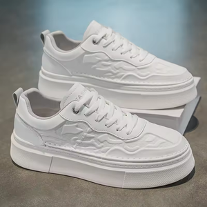 Chaussures de skate plates tendance pour hommes, respirantes, à semelle épaisse, baskets décontractées, chaussures élégantes pour hommes, chaussures de sport en cuir pour étudiants, chaussures de sport d'extérieur - Product Image 2