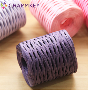 Cuerdas <span class=keywords><strong>de</strong></span> <span class=keywords><strong>rafia</strong></span> <span class=keywords><strong>de</strong></span> papel Luffy Grass Colored Fancy Yarn Suministro <span class=keywords><strong>de</strong></span> fábrica Buena calidad 100% <span class=keywords><strong>Hilo</strong></span> <span class=keywords><strong>de</strong></span> <span class=keywords><strong>rafia</strong></span> <span class=keywords><strong>de</strong></span> fibra vegetal <span class=keywords><strong>para</strong></span> <span class=keywords><strong>tejer</strong></span> sombrero - Product Image 2