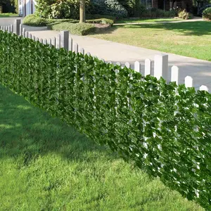 Solmaya dayanıklı yapay sarmaşık gizlilik perde çit plastik yeşil yaprak çit açık dekor için