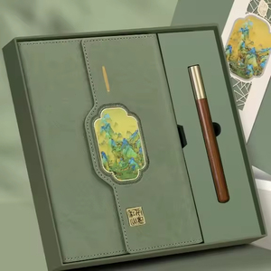 Ensemble cadeau de carnets en cuir PU A5 personnalisés promotionnels, lot de carnets avec stylet pour les nouvelles idées de produits 2025 - Product Image 3