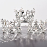 Vente en gros mini couronne de perles pour baby shower petite couronne de princesse couronne de perles en or avec strass pour fleurs décoratives
