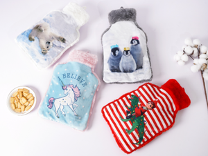 <span class=keywords><strong>Bouillotte</strong></span> d'eau chaude réutilisable Lesheros Winter 1750ml avec housse, motif <span class=keywords><strong>dinosaure</strong></span> de dessin animé à rayures rouges, sûre et douce pour les mains - Product Image 6