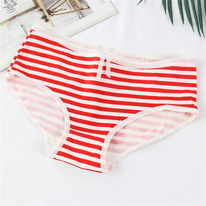 卸売かわいいスタイルの甘いミッドウエストパンティー愛ハート蝶ネクタイオーガニックコットン生地子供女の子ブリーフスーツオールシーズン - Product Image 6