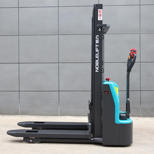 מלגזה חשמלית נובליפט 1.5 טון, סוג הליכה, ידית ארוכה, סוללת עופרת-חומצה, תורן דו-שלבי, פוליאוריטן, מעבר 1200 מ\\\"מ - Product Image 2