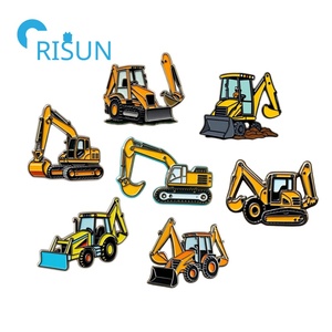Broche de camion tracteur excavatrice en métal personnalisée Mini pelleteuse pelleteuse Épinglette en émail Épingle de revers jaune pour pelleteuse insigne de goupille - Product Image 1