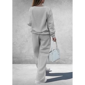 Ensemble décontracté deux pièces pour femme, collection Hiver 2025 : Sweat-shirt col en V et pantalon ample à jambes larges, tenue d'automne avec survêtement en maille - Product Image 4