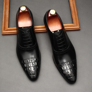 Chaussures habillées Oxford pour hommes de haute qualité, conçues par des designers, en cuir véritable - Product Image 5