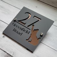 Plaque de porte en métal acrylique avec logo personnalisé Plaque de numéro de porte de tableau de nom de chambre d'hôtel Panneau de plaque de porte d'intérieur et d'extérieur