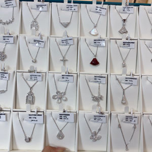 Venta Directa de Fábrica al Por Mayor Collar para Mujer Surtido Colgante de Moda al Mayoreo - Product Image 2