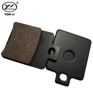 Pastiglie Freno YONGLI Senza Amianto Sinterizzate/Ceramiche/Semi-Metalliche Modello F043 per <span class=keywords><strong>PIAGGIO</strong></span> <span class=keywords><strong>MP3</strong></span> 250 CPI GTR 150 LX 50 con Garanzia di 1 Anno - Product Image 4