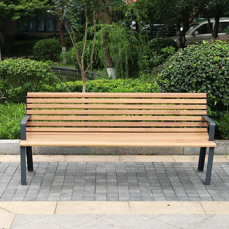 Moderne Patio-Außen bänke mit Rückenlehne Steel Park Long Bank Chair mit Massivholz außerhalb der Wartes itze für die Straße