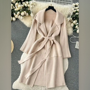 Suéter Elegante y Minimalista para Mujer, Cárdigan Largo de Punto a la Moda - Product Image 4