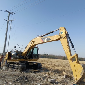 Excavatrice sur chenilles hydraulique Caterpillar 320D d'occasion, équipement de construction lourd, origine japonaise, moteur diesel, modèle 2022, pompe - Product Image 2
