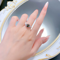 Nouvelle bague en argent S925 de la série Forêt, couleur vert émeraude, avec diamant carré épais, design tendance et de niche pour le doigt