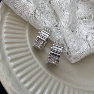 Boucles d'oreilles clous en argent pur S925, style antique, rayées, simples, élégantes, à la mode, avec zircon, design de niche - Product Image 4