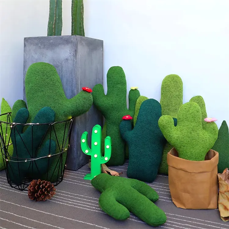 2023 New Wholesale Home Decor Product Toy Soft Washable Knitted Fabric Green Cactus Shaped Pillow