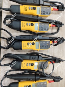 T130 Two-pole Voltage &<b>Continuity</b> Electrical Probe <b>Tester</b> or FlukeT130VDE - Product Image 2
