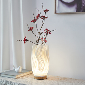 Dropshipping Produit tendance Base en bois Impression 3D Lampe de table à LED Lampe de nuit déco en forme de vase avec batterie 3000 ~ 5000K 2400mAh - Product Image 1
