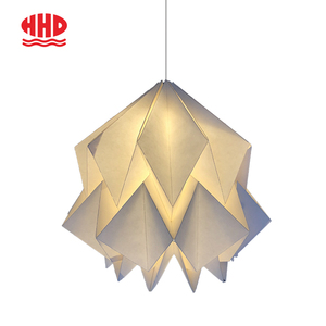 <span class=keywords><strong>Abat</strong></span>-<span class=keywords><strong>jour</strong></span> suspendu en papier <span class=keywords><strong>origami</strong></span> fait main, écologique et moderne pour l'intérieur - Product Image 1