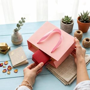 Wholesale Private <b>Label</b> Light Pink Luxury Recyclable Handle Paper Shopping Bag Makeup Package Cosmetic <b>Gift</b> Bag - Product Image 3